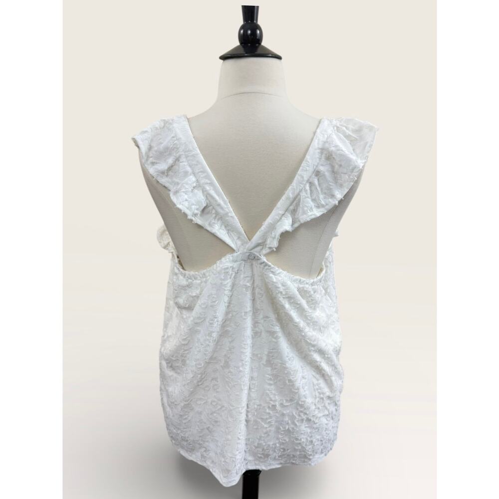 Lauren Conrad White Textured Razor Back Ruffle Tank, Size 2X - Picture 3 of 3